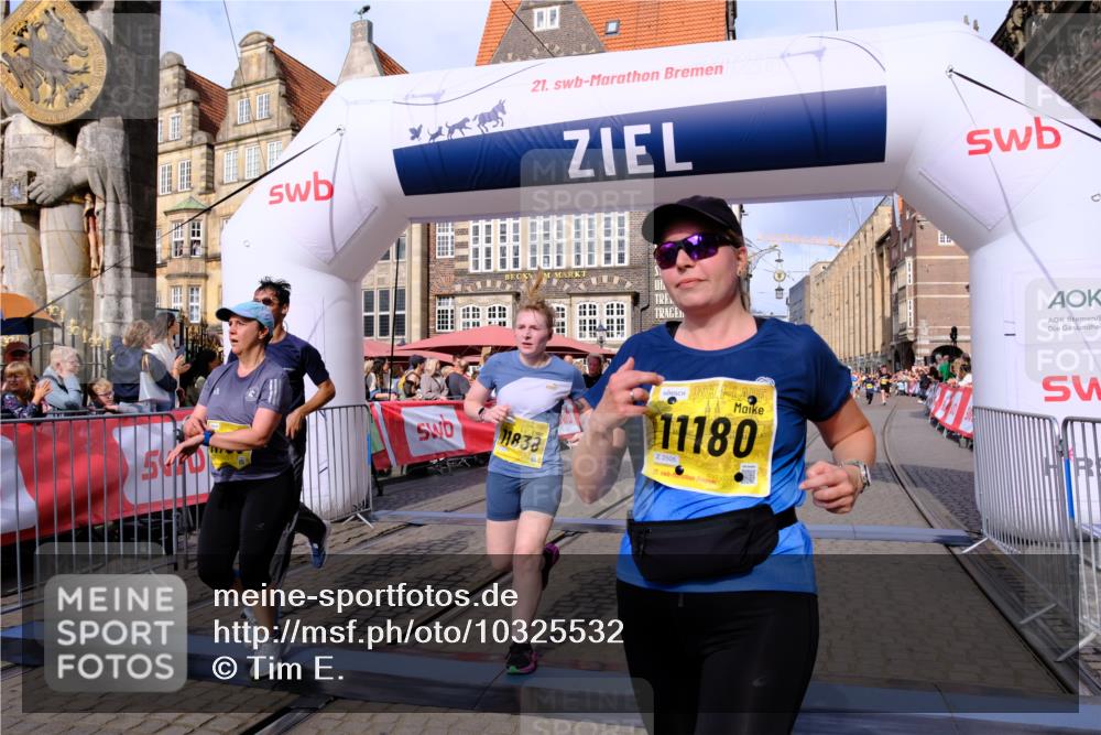 13.09.2026 - 21. swb-Marathon Bremen Tim E. http://msf.ph/oto/10325532 13.09.2026 11:00:54 Ziel 10263, 10272, 10275, 10306, 10369, 11126, 11162, 11180, 11343, 11475, 11556, 11687, 11708, 11769, 11797, 11838, 11959, 12018, 12430 meine-sportfotos.de