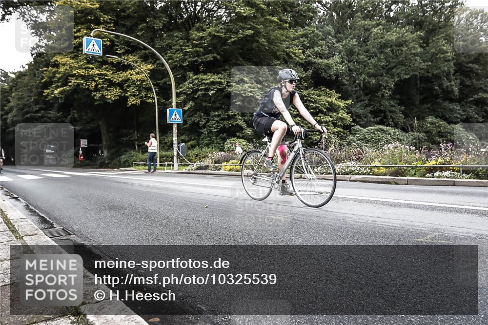 13.09.2026 - Stadtparktriathlon H.Heesch http://msf.ph/oto/10325539 13.09.2026 11:35:12 Radfahren 759, 763, 816 meine-sportfotos.de