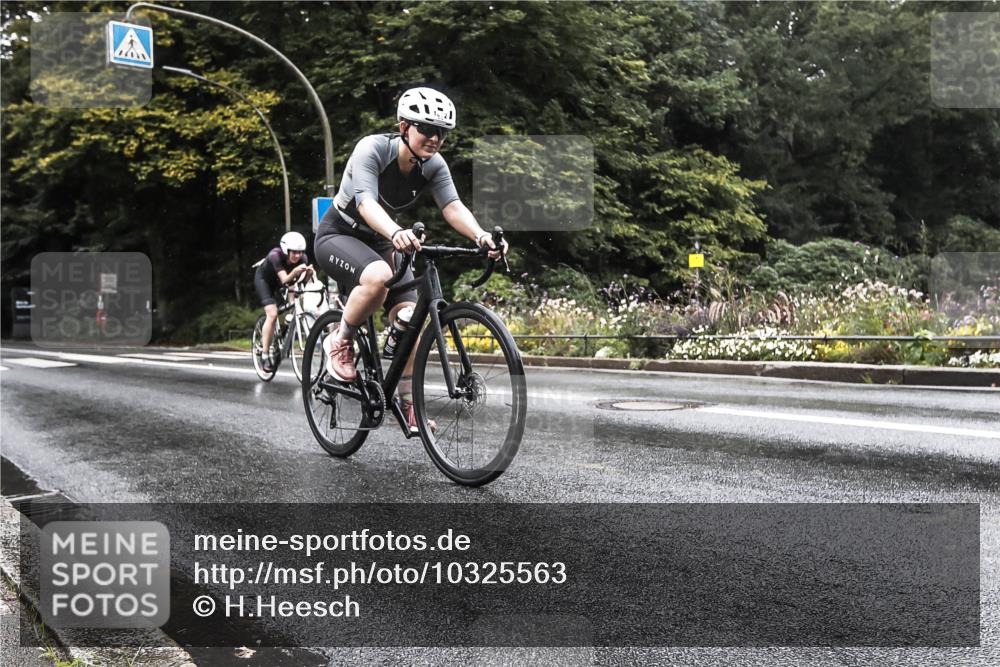 13.09.2026 - Stadtparktriathlon H.Heesch http://msf.ph/oto/10325563 13.09.2026 12:46:45 Radfahren 1072, 1083, 1114, 1146, 1273, 1294 meine-sportfotos.de