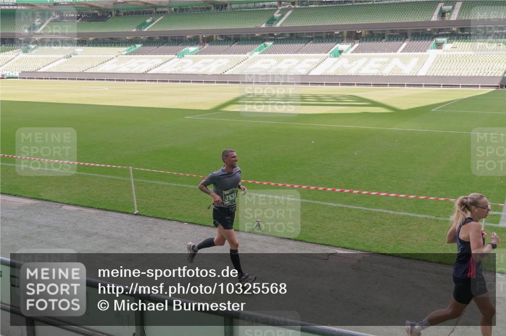 13.09.2026 - 21. swb-Marathon Bremen Michael Burmester http://msf.ph/oto/10325568 13.09.2026 12:55:02 Laufen im Stadion 161, 189, 201, 205, 385, 388, 461, 472, 481, 495, 560, 655, 666, 675, 816, 827, 854, 913, 1053, 1058, 1076, 1197, 1207, 1390, 1419, 1468, 1537, 1551, 1599, 1631, 1645, 1658, 2055, 2125, 2234, 2251, 2319, 2383, 2390, 2474, 2499, 2604, 2623, 2701, 2733, 2801, 2824, 2870, 2882, 2913, 2922, 2962, 2971, 3012, 3054, 3057, 3134, 3175, 3192, 3206, 3241, 3246, 3346, 3356, 3357, 3413, 3706, 3716, 3836, 4137, 4413, 4733, 5277, 5430, 5530, 5867, 6106 meine-sportfotos.de