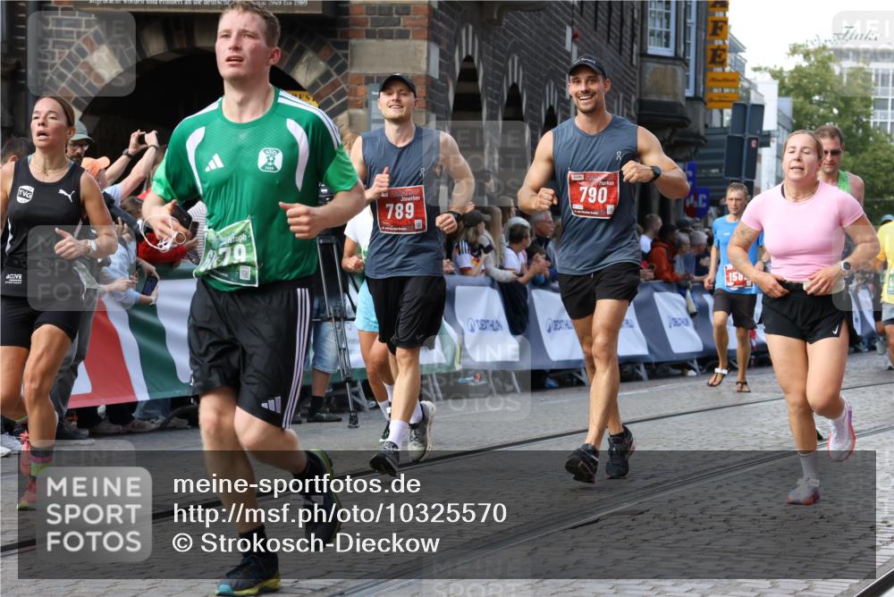 13.09.2026 - 21. swb-Marathon Bremen Strokosch-Dieckow http://msf.ph/oto/10325570 13.09.2026 13:24:57 Ziel 282, 789, 790, 1516, 1582, 2280, 3375, 3524, 3994, 4198, 4277, 5328, 5572, 5664, 5668, 5669, 5953, 6080, 6626, 7568, 8310, 8636, 8784, 8881, 9264, 9541, 9676, 10069, 10071, 10097, 1080, 1166, 1264, 1436, 1448, 2322, 3105, 4091, 4113, 4507, 4918, 6943, 8245, 9073, 9152, 9360, 9493, 13088 meine-sportfotos.de