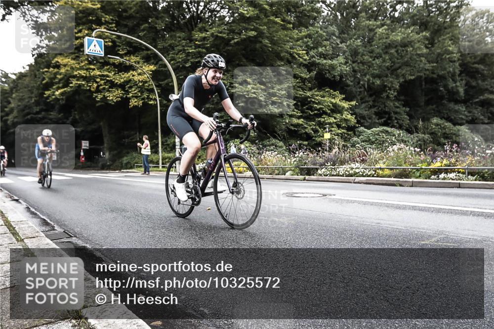 13.09.2026 - Stadtparktriathlon H.Heesch http://msf.ph/oto/10325572 13.09.2026 11:35:53 Radfahren 803, 808, 815, 924 meine-sportfotos.de