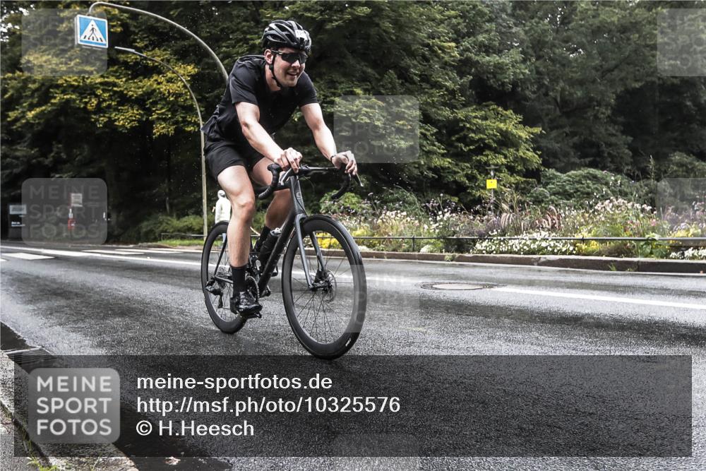 13.09.2026 - Stadtparktriathlon H.Heesch http://msf.ph/oto/10325576 13.09.2026 12:46:49 Radfahren 1114, 1214, 1294 meine-sportfotos.de