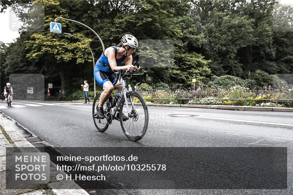 13.09.2026 - Stadtparktriathlon H.Heesch http://msf.ph/oto/10325578 13.09.2026 11:35:54 Radfahren 803, 808, 815, 924 meine-sportfotos.de