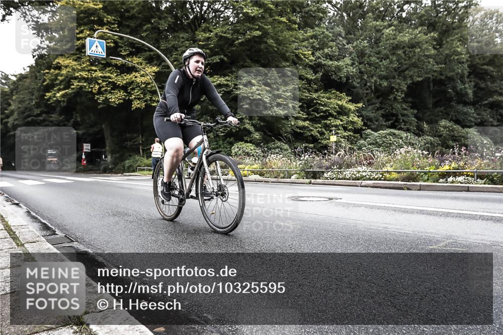 13.09.2026 - Stadtparktriathlon H.Heesch http://msf.ph/oto/10325595 13.09.2026 11:36:01 Radfahren 713, 721, 794, 798, 862 meine-sportfotos.de