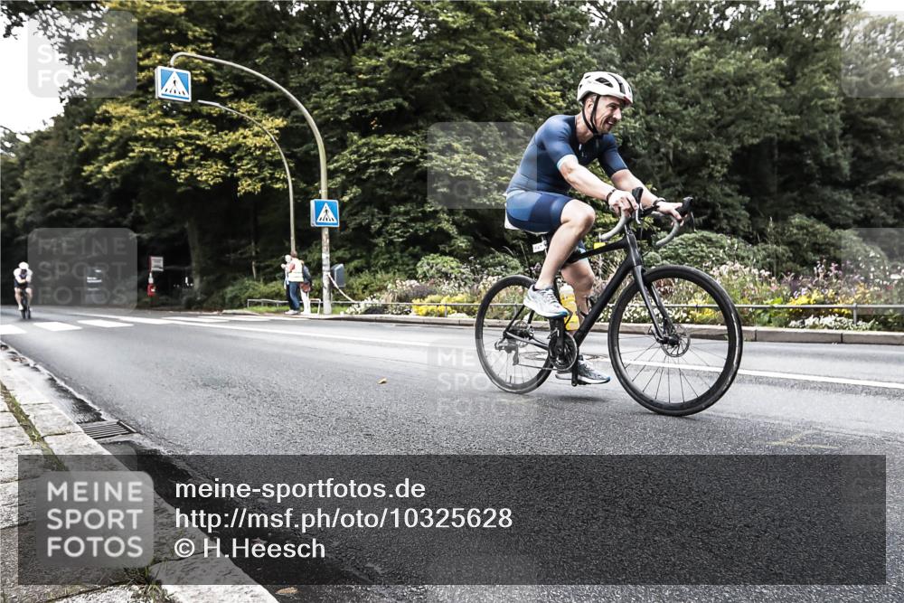 13.09.2026 - Stadtparktriathlon H.Heesch http://msf.ph/oto/10325628 13.09.2026 11:36:13 Radfahren 709, 847, 892, 916 meine-sportfotos.de