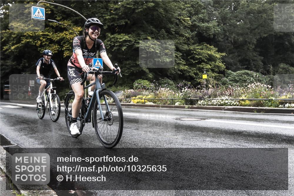 13.09.2026 - Stadtparktriathlon H.Heesch http://msf.ph/oto/10325635 13.09.2026 12:47:32 Radfahren 1154, 1164, 1176, 1202, 1217 meine-sportfotos.de