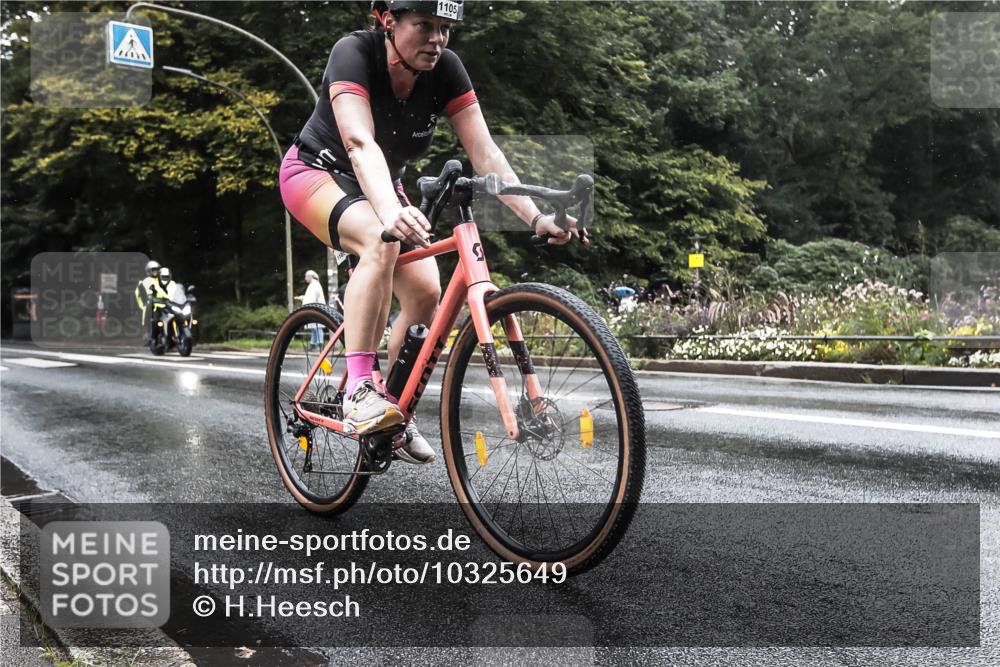 13.09.2026 - Stadtparktriathlon H.Heesch http://msf.ph/oto/10325649 13.09.2026 12:47:38 Radfahren 1105 meine-sportfotos.de