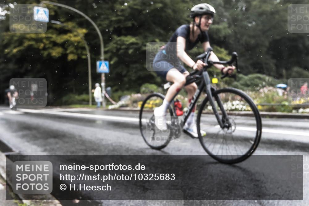 13.09.2026 - Stadtparktriathlon H.Heesch http://msf.ph/oto/10325683 13.09.2026 12:48:07 Radfahren 1091, 1128, 1268 meine-sportfotos.de
