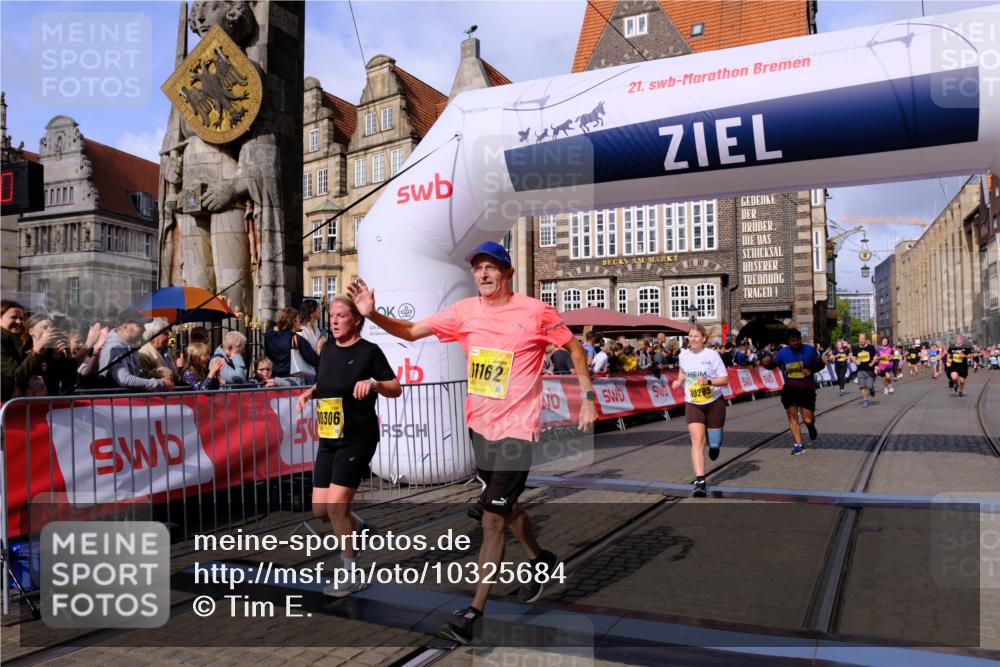 13.09.2026 - 21. swb-Marathon Bremen Tim E. http://msf.ph/oto/10325684 13.09.2026 11:00:57 Ziel 10263, 10272, 10275, 10306, 10369, 10857, 11162, 11180, 11343, 11475, 11556, 11687, 11708, 11769, 11797, 11819, 11838, 11959, 12018, 12397, 12430 meine-sportfotos.de