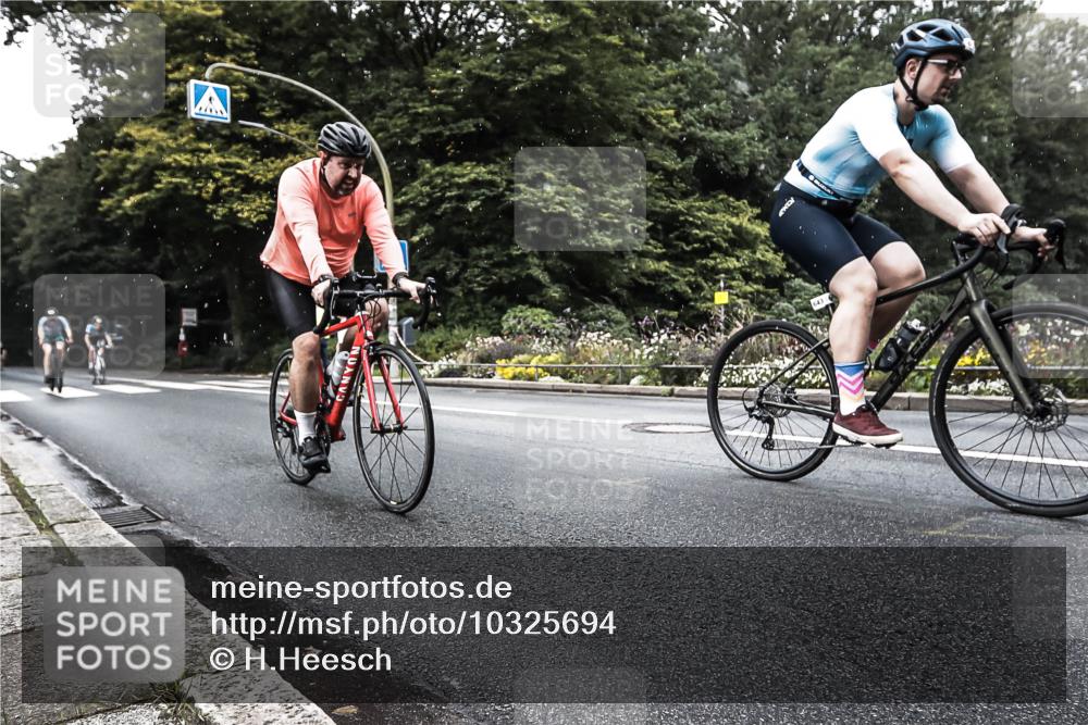 13.09.2026 - Stadtparktriathlon H.Heesch http://msf.ph/oto/10325694 13.09.2026 11:36:52 Radfahren 591, 643, 749, 789 meine-sportfotos.de