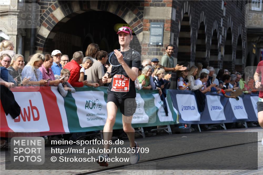 13.09.2026 - 21. swb-Marathon Bremen Strokosch-Dieckow http://msf.ph/oto/10325709 13.09.2026 13:11:31 Ziel 335, 697, 1349, 2087, 3440, 3448, 3484, 3647, 4429, 6274, 6471, 6657, 8183, 8474, 9410, 9618, 9762, 4651, 5585, 6059, 8982, 8996, 13055 meine-sportfotos.de