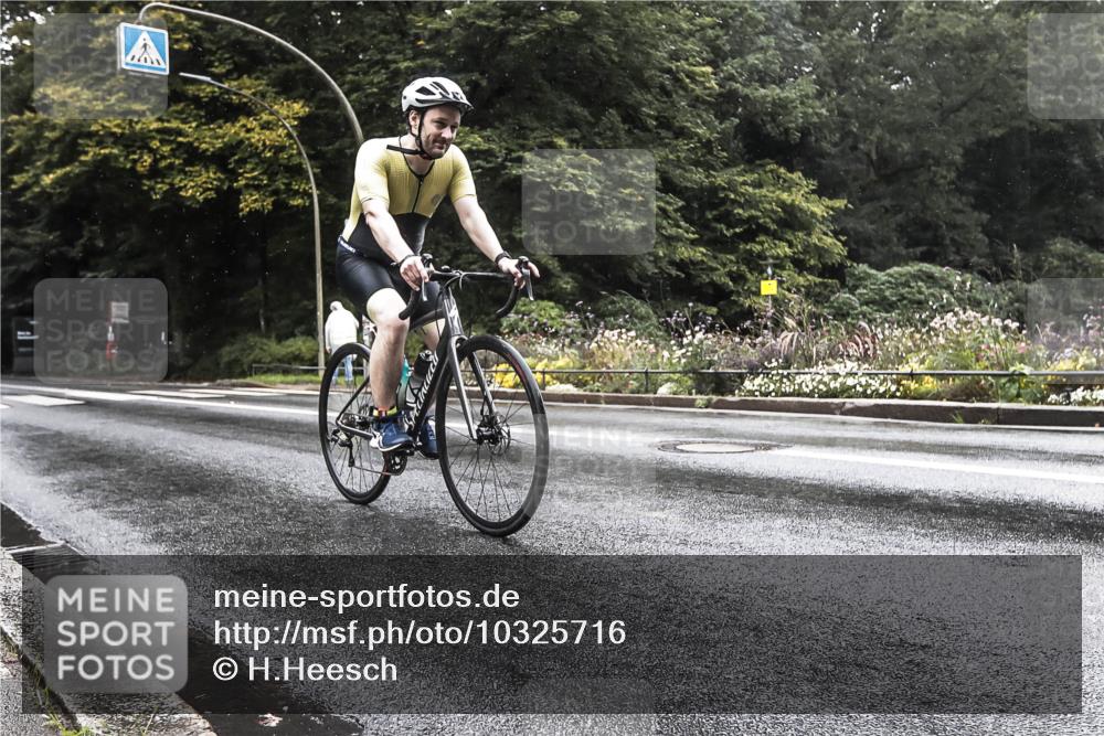 13.09.2026 - Stadtparktriathlon H.Heesch http://msf.ph/oto/10325716 13.09.2026 12:48:25 Radfahren 1212, 1237, 1260, 1275 meine-sportfotos.de