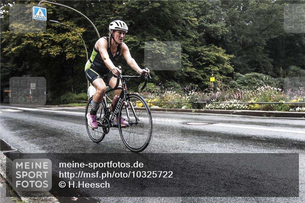 13.09.2026 - Stadtparktriathlon H.Heesch http://msf.ph/oto/10325722 13.09.2026 12:48:28 Radfahren 1186, 1212, 1275 meine-sportfotos.de