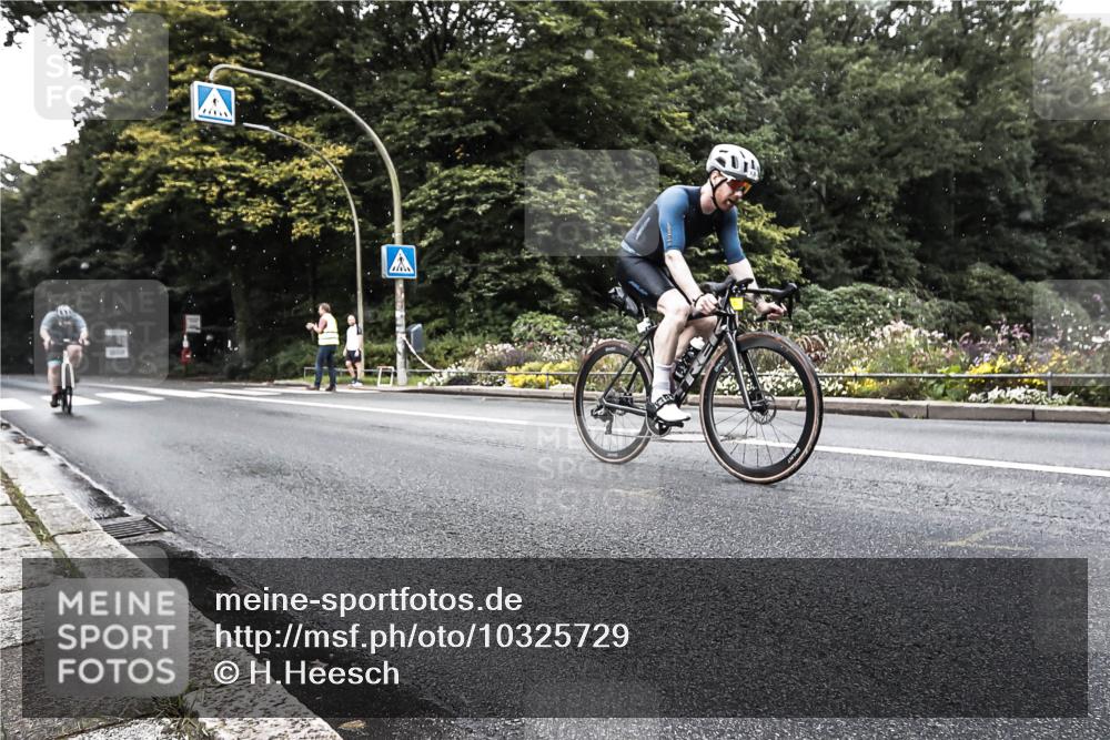 13.09.2026 - Stadtparktriathlon H.Heesch http://msf.ph/oto/10325729 13.09.2026 11:37:00 Radfahren 733, 799, 806, 830, 904, 963 meine-sportfotos.de