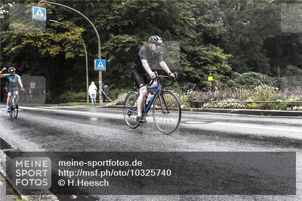 13.09.2026 - Stadtparktriathlon H.Heesch http://msf.ph/oto/10325740 13.09.2026 12:48:34 Radfahren 1127, 1186, 1235, 1271, 1272 meine-sportfotos.de