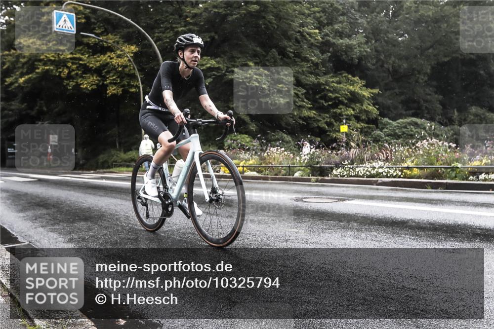 13.09.2026 - Stadtparktriathlon H.Heesch http://msf.ph/oto/10325794 13.09.2026 12:49:03 Radfahren 1069, 1099, 1116, 1234, 1263 meine-sportfotos.de