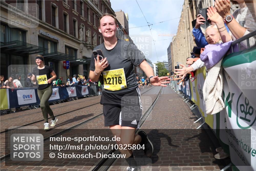13.09.2026 - 21. swb-Marathon Bremen Strokosch-Dieckow http://msf.ph/oto/10325804 13.09.2026 11:00:51 Ziel 10093, 10428, 10639, 10753, 10892, 10964, 10965, 11049, 11116, 11260, 11306, 11428, 11540, 11681, 11682, 11728, 11751, 11813, 11816, 11850, 12085, 12116, 12241, 12245, 12283, 12390, 12391, 12428, 10263, 10272, 10275, 10306, 10367, 10368, 10369, 10857, 11055, 11162, 11180, 11247, 11343, 11359, 11475, 11556, 11687, 11708, 11769, 11797, 11804, 11819, 11838, 11959, 12006, 12397, 12428, 12430 meine-sportfotos.de