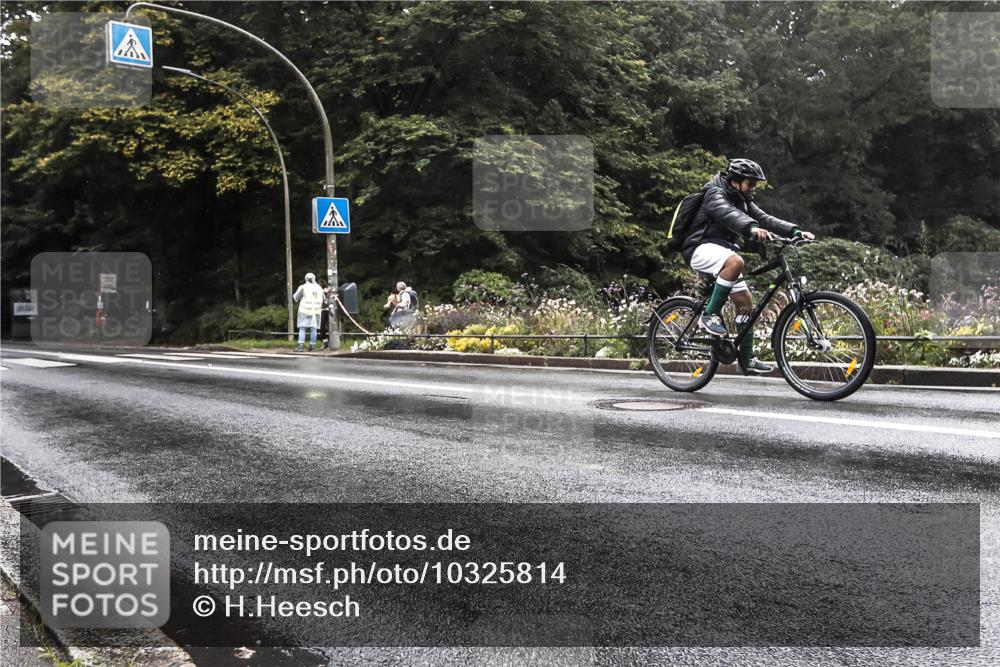13.09.2026 - Stadtparktriathlon H.Heesch http://msf.ph/oto/10325814 13.09.2026 12:49:16 Radfahren 1253 meine-sportfotos.de