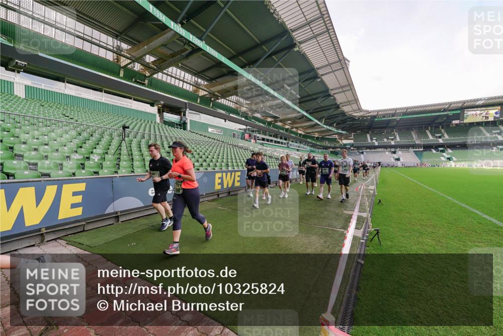 13.09.2026 - 21. swb-Marathon Bremen Michael Burmester http://msf.ph/oto/10325824 13.09.2026 13:29:34 Laufen im Stadion 171, 220, 297, 405, 422, 476, 685, 729, 754, 767, 986, 1079, 1217, 1242, 1270, 1298, 1325, 1384, 1615, 1633, 1634, 1741, 1777, 1810, 1811, 1886, 1983, 2238, 2249, 2263, 2326, 2365, 2436, 2449, 2472, 2546, 2574, 2593, 2615, 2738, 2740, 2743, 2830, 2862, 2868, 2924, 2991, 3020, 3053, 3061, 3129, 3154, 3227, 3238, 3274, 3286, 3321, 3361, 3563, 3589, 3594, 3595, 3605, 3678, 3694, 3755, 3758, 3798, 3826, 3853, 3898, 3929, 3953, 3965, 3971, 3987, 4011, 4056, 4108, 4238 meine-sportfotos.de
