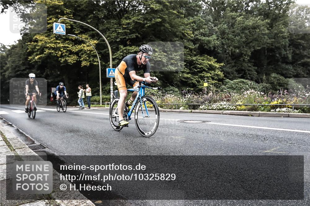 13.09.2026 - Stadtparktriathlon H.Heesch http://msf.ph/oto/10325829 13.09.2026 11:37:42 Radfahren 790, 824, 853, 903 meine-sportfotos.de