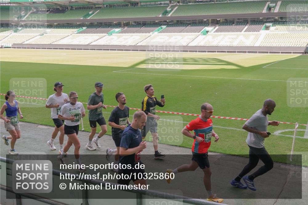 13.09.2026 - 21. swb-Marathon Bremen Michael Burmester http://msf.ph/oto/10325860 13.09.2026 12:55:18 Laufen im Stadion 161, 189, 201, 205, 385, 388, 411, 461, 465, 472, 481, 495, 655, 666, 816, 827, 854, 913, 1053, 1058, 1076, 1197, 1390, 1419, 1468, 1537, 1551, 1599, 1631, 1645, 1658, 1750, 2122, 2125, 2234, 2251, 2260, 2319, 2383, 2390, 2474, 2499, 2604, 2701, 2733, 2801, 2824, 2870, 2882, 2913, 2922, 2962, 2971, 3012, 3054, 3057, 3134, 3175, 3192, 3206, 3241, 3246, 3346, 3356, 3357, 3411, 3413, 3508, 3706, 3716, 3836, 4135, 4137, 4413, 4479, 4733, 5277, 5430, 5530, 5695, 5867, 6106 meine-sportfotos.de