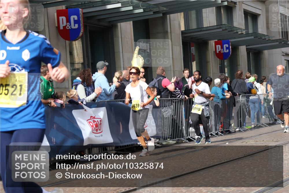 13.09.2026 - 21. swb-Marathon Bremen Strokosch-Dieckow http://msf.ph/oto/10325874 13.09.2026 11:00:53 Ziel 10428, 10639, 10678, 10892, 10964, 10965, 11049, 11116, 11260, 11306, 11428, 11540, 11681, 11682, 11751, 11796, 11813, 11816, 11850, 12085, 12241, 12245, 12283, 12390, 12391, 10093, 10263, 10272, 10275, 10306, 10367, 10368, 10753, 10857, 11055, 11162, 11180, 11247, 11343, 11359, 11475, 11540, 11556, 11687, 11708, 11728, 11797, 11804, 11819, 11838, 11959, 12006, 12116, 12397, 12428, 12430 meine-sportfotos.de