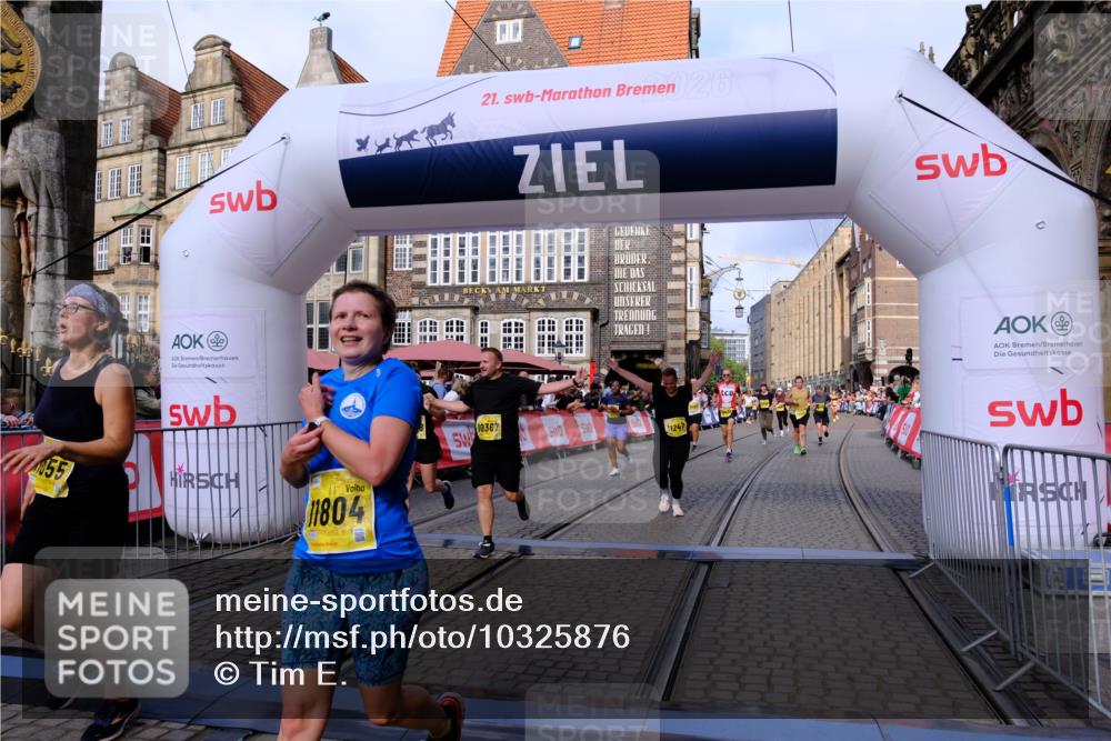 13.09.2026 - 21. swb-Marathon Bremen Tim E. http://msf.ph/oto/10325876 13.09.2026 11:01:08 Ziel 10093, 10263, 10306, 10367, 10368, 10753, 10857, 11055, 11162, 11247, 11343, 11359, 11475, 11540, 11556, 11728, 11797, 11804, 11819, 11959, 12006, 12116, 12397, 12428, 12430 meine-sportfotos.de