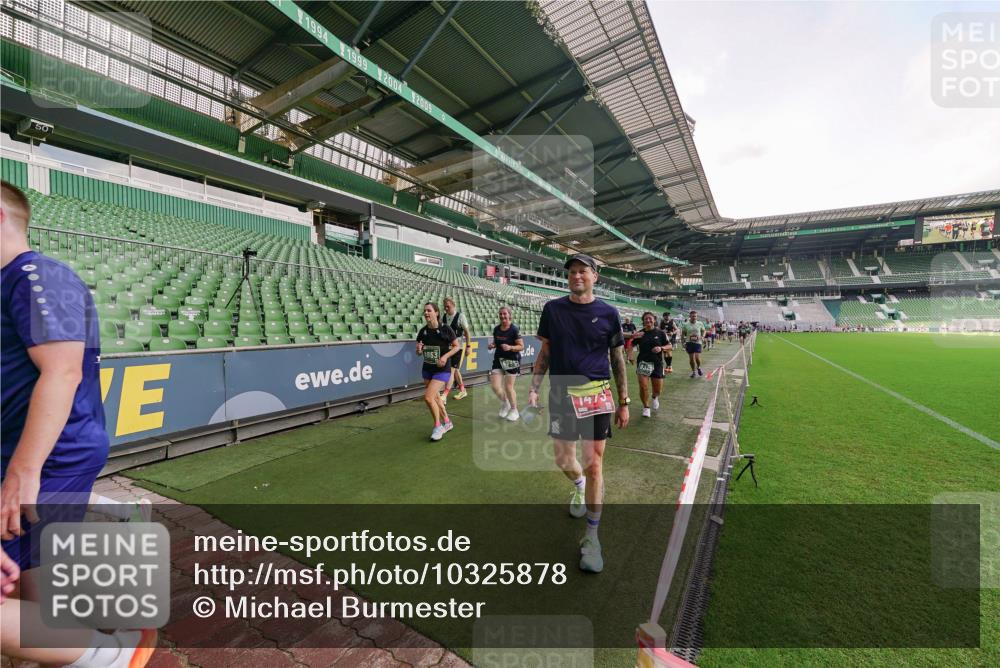 13.09.2026 - 21. swb-Marathon Bremen Michael Burmester http://msf.ph/oto/10325878 13.09.2026 13:29:40 Laufen im Stadion 171, 220, 297, 405, 422, 476, 685, 729, 754, 767, 986, 1079, 1217, 1242, 1270, 1298, 1325, 1384, 1615, 1633, 1634, 1741, 1777, 1810, 1811, 1886, 1983, 2238, 2249, 2263, 2326, 2365, 2436, 2449, 2472, 2546, 2574, 2593, 2615, 2738, 2740, 2743, 2830, 2862, 2868, 2869, 2871, 2924, 2991, 3020, 3053, 3061, 3129, 3154, 3227, 3238, 3274, 3286, 3321, 3361, 3563, 3589, 3594, 3595, 3605, 3678, 3694, 3755, 3758, 3798, 3826, 3853, 3898, 3929, 3953, 3965, 3971, 3987, 4011, 4056, 4108, 4238 meine-sportfotos.de