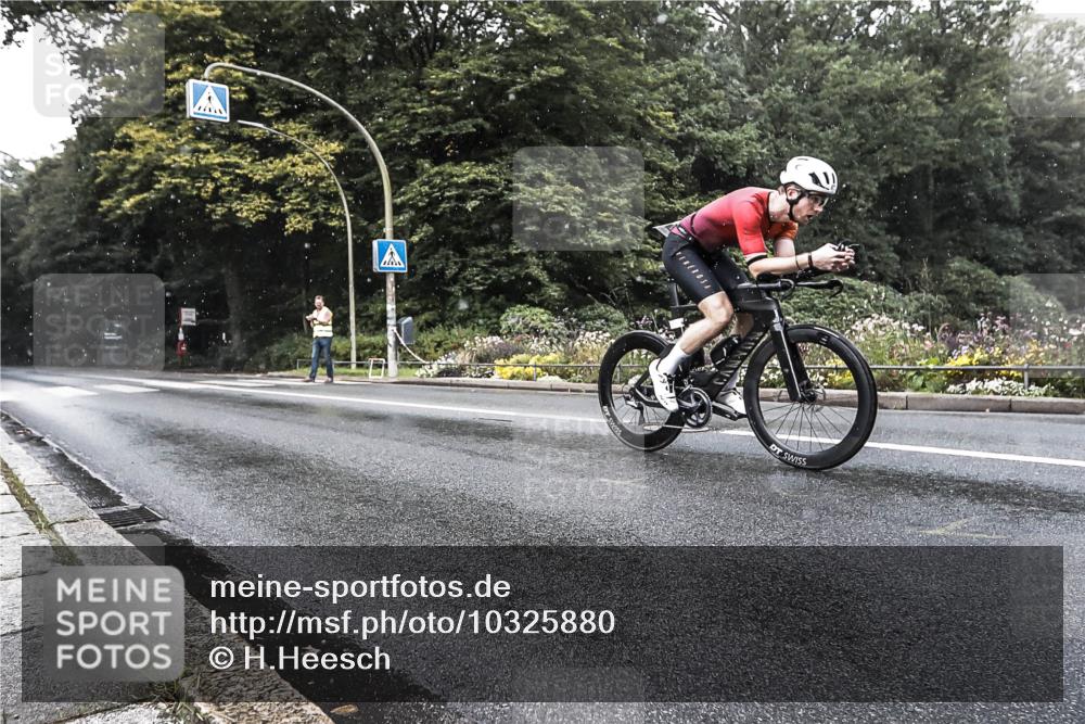 13.09.2026 - Stadtparktriathlon H.Heesch http://msf.ph/oto/10325880 13.09.2026 11:38:16 Radfahren 871, 877, 882, 946 meine-sportfotos.de