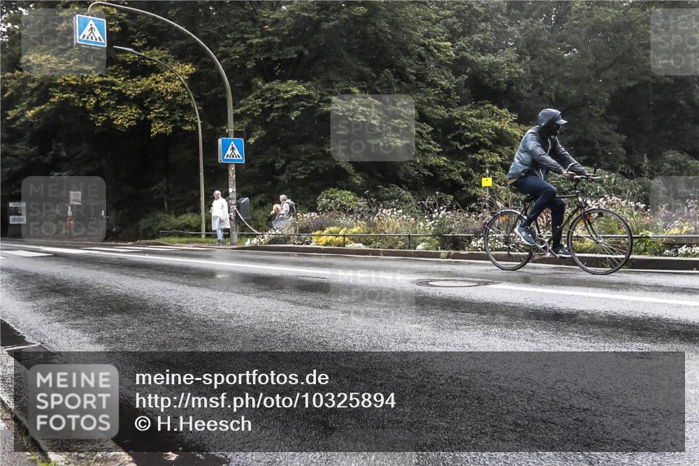13.09.2026 - Stadtparktriathlon H.Heesch http://msf.ph/oto/10325894 13.09.2026 12:49:40 Radfahren 1086, 1161, 1284 meine-sportfotos.de
