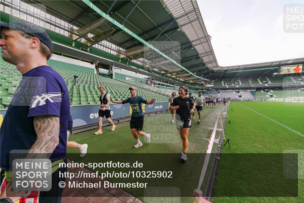 13.09.2026 - 21. swb-Marathon Bremen Michael Burmester http://msf.ph/oto/10325902 13.09.2026 13:29:42 Laufen im Stadion 171, 220, 297, 405, 422, 476, 685, 729, 754, 767, 986, 1079, 1217, 1242, 1270, 1298, 1325, 1384, 1615, 1633, 1634, 1741, 1777, 1810, 1811, 1886, 1983, 2238, 2242, 2249, 2263, 2326, 2365, 2436, 2449, 2472, 2546, 2574, 2593, 2615, 2738, 2740, 2743, 2830, 2862, 2868, 2869, 2871, 2924, 2991, 3020, 3053, 3061, 3129, 3154, 3227, 3238, 3274, 3286, 3321, 3361, 3563, 3589, 3594, 3595, 3605, 3678, 3694, 3755, 3758, 3798, 3826, 3853, 3898, 3929, 3953, 3965, 3971, 3987, 4011, 4056, 4108 meine-sportfotos.de