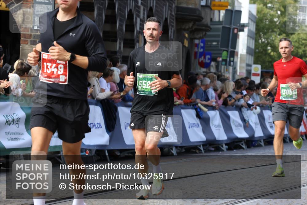 13.09.2026 - 21. swb-Marathon Bremen Strokosch-Dieckow http://msf.ph/oto/10325917 13.09.2026 13:11:40 Ziel 382, 1349, 2087, 3440, 3448, 3899, 4429, 6274, 8474, 9291, 9618, 9762, 826, 863, 4368, 4651, 5521, 5585, 5893, 6059, 6668, 8996, 9398, 13055 meine-sportfotos.de