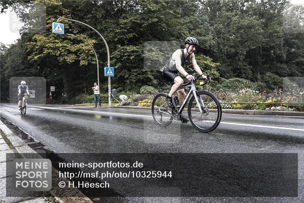 13.09.2026 - Stadtparktriathlon H.Heesch http://msf.ph/oto/10325944 13.09.2026 11:38:55 Radfahren 740, 826, 835, 893, 905 meine-sportfotos.de