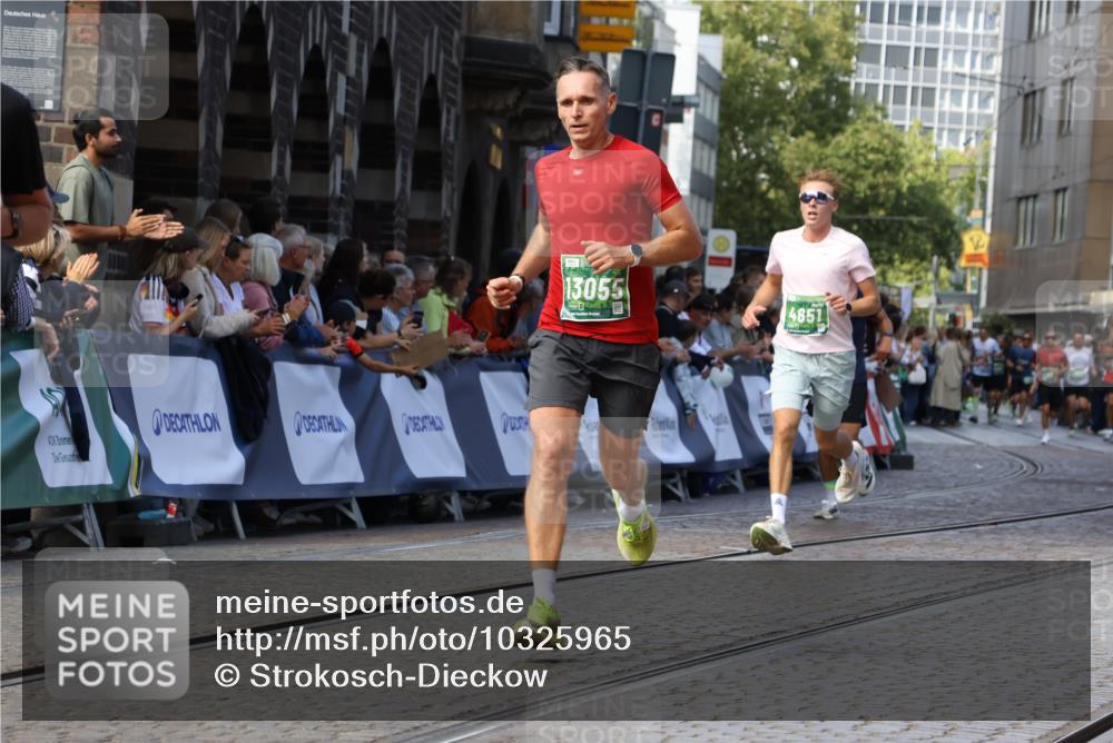13.09.2026 - 21. swb-Marathon Bremen Strokosch-Dieckow http://msf.ph/oto/10325965 13.09.2026 13:11:42 Ziel 382, 1349, 2087, 3440, 3899, 6274, 7109, 8474, 9291, 9618, 9762, 826, 863, 4368, 4651, 4698, 5521, 5585, 5893, 6668, 8996, 9398, 13055 meine-sportfotos.de