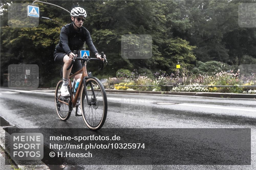 13.09.2026 - Stadtparktriathlon H.Heesch http://msf.ph/oto/10325974 13.09.2026 12:50:23 Radfahren 1080, 1094, 1144, 1150, 1249 meine-sportfotos.de