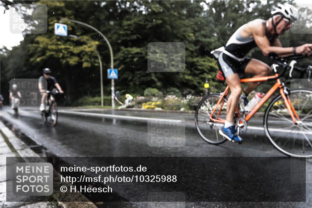 13.09.2026 - Stadtparktriathlon H.Heesch http://msf.ph/oto/10325988 13.09.2026 11:39:33 Radfahren 737, 825, 917 meine-sportfotos.de