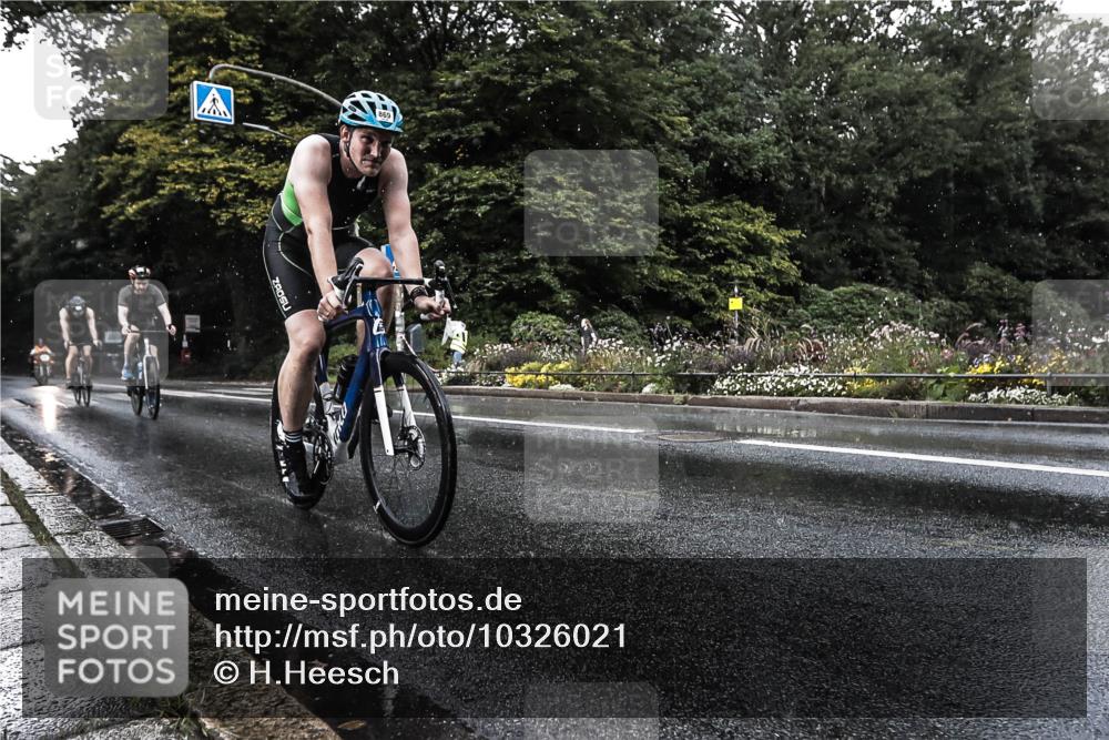 13.09.2026 - Stadtparktriathlon H.Heesch http://msf.ph/oto/10326021 13.09.2026 11:39:44 Radfahren 618, 636, 838, 858, 869, 873 meine-sportfotos.de