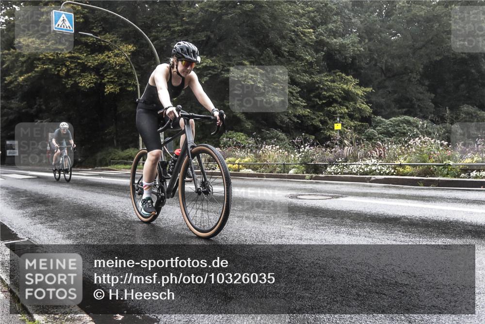 13.09.2026 - Stadtparktriathlon H.Heesch http://msf.ph/oto/10326035 13.09.2026 12:51:03 Radfahren 1113, 1139, 1141, 1168, 1219 meine-sportfotos.de
