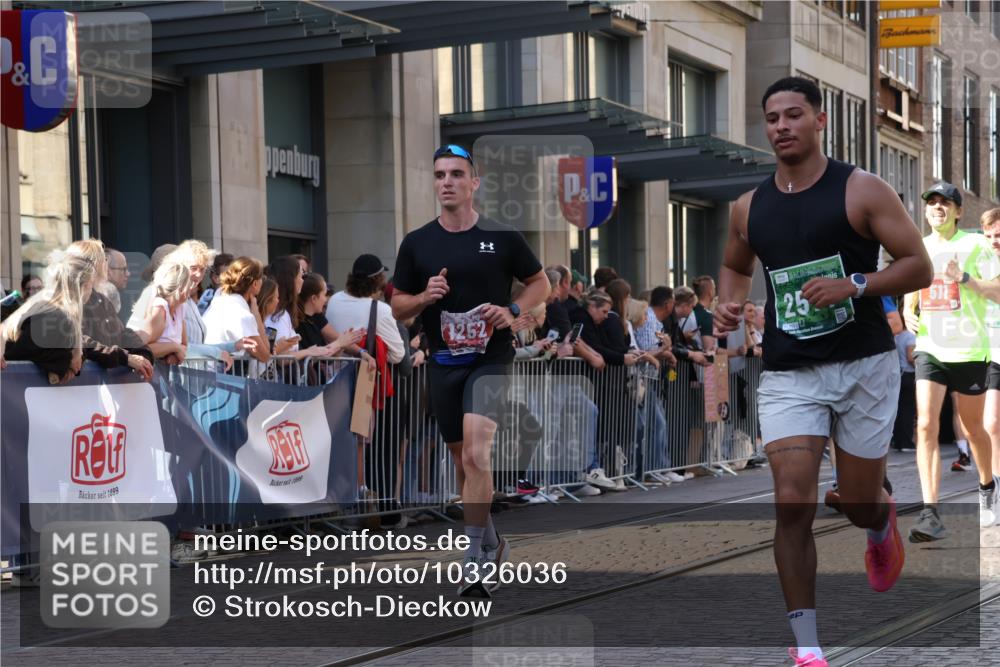 13.09.2026 - 21. swb-Marathon Bremen Strokosch-Dieckow http://msf.ph/oto/10326036 13.09.2026 13:20:07 Ziel 201, 232, 334, 1197, 1528, 1646, 1750, 2122, 2493, 2577, 2953, 3685, 3813, 4351, 4357, 4358, 5137, 5450, 5493, 5583, 6495, 6496, 6901, 7018, 7411, 7664, 8178, 9047, 9162, 9721, 9949, 13222, 205, 411, 431, 495, 511, 655, 1053, 1058, 1252, 1390, 1537, 1551, 1931, 1972, 2122, 2343, 2807, 2885, 2903, 3240, 3319, 3411, 3690, 3966, 4101, 4287, 5340, 5389, 5813, 5837, 6663, 7341, 7404, 7488, 7531, 8263, 9082, 9359, 9518, 9756, 13192 meine-sportfotos.de