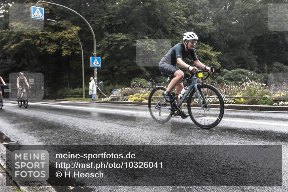 13.09.2026 - Stadtparktriathlon H.Heesch http://msf.ph/oto/10326041 13.09.2026 12:51:04 Radfahren 1097, 1113, 1139, 1141, 1219 meine-sportfotos.de