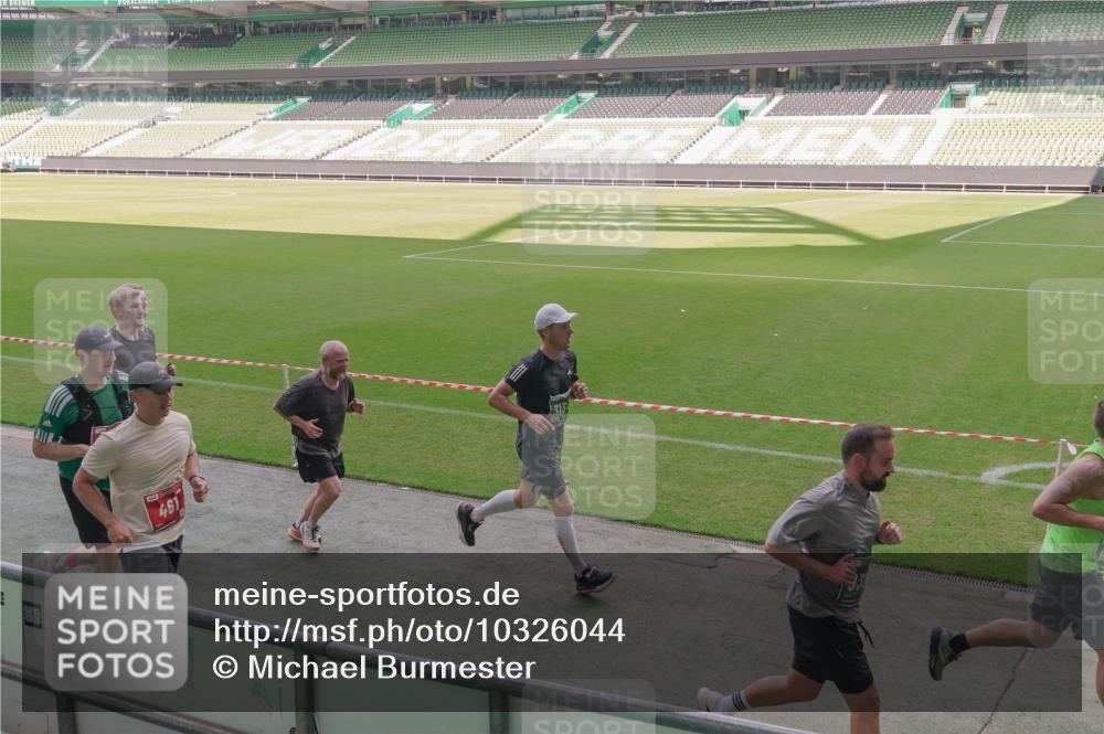 13.09.2026 - 21. swb-Marathon Bremen Michael Burmester http://msf.ph/oto/10326044 13.09.2026 12:55:31 Laufen im Stadion 161, 189, 201, 205, 307, 385, 388, 411, 461, 465, 481, 495, 655, 666, 854, 913, 926, 1053, 1058, 1197, 1390, 1537, 1599, 1631, 1645, 1658, 1750, 2122, 2125, 2234, 2251, 2260, 2319, 2383, 2390, 2474, 2535, 2604, 2733, 2801, 2824, 2870, 2922, 2948, 2962, 3012, 3054, 3057, 3119, 3134, 3175, 3192, 3202, 3206, 3241, 3246, 3290, 3346, 3348, 3356, 3357, 3411, 3508, 3706, 3716, 3836, 4135, 4137, 4171, 4413, 4479, 4733, 5277, 5430, 5530, 5695, 5867, 6106 meine-sportfotos.de