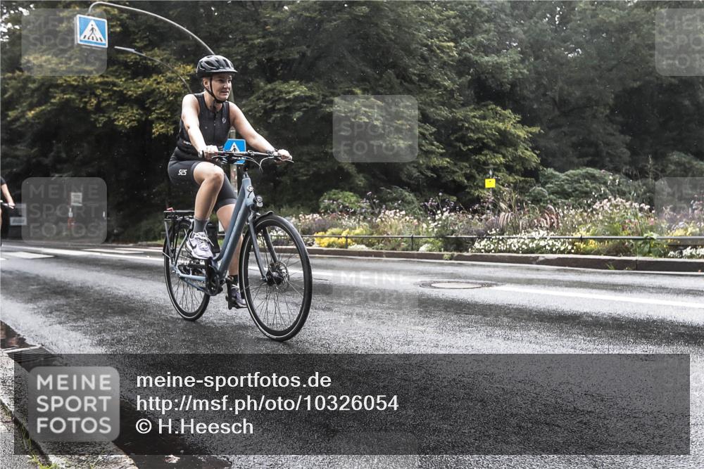 13.09.2026 - Stadtparktriathlon H.Heesch http://msf.ph/oto/10326054 13.09.2026 12:51:06 Radfahren 1097, 1113, 1139, 1141, 1167, 1216, 1219 meine-sportfotos.de