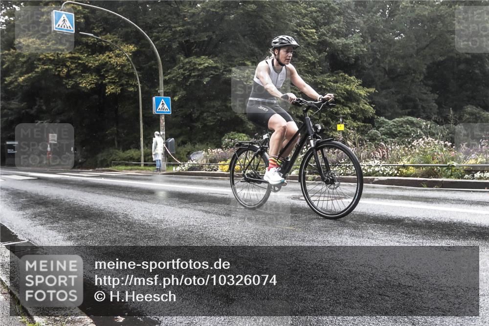 13.09.2026 - Stadtparktriathlon H.Heesch http://msf.ph/oto/10326074 13.09.2026 12:51:08 Radfahren 1097, 1113, 1141, 1167, 1216 meine-sportfotos.de