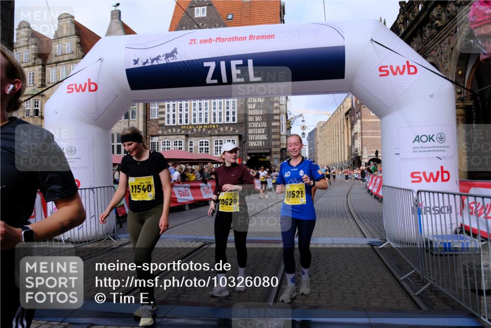 13.09.2026 - 21. swb-Marathon Bremen Tim E. http://msf.ph/oto/10326080 13.09.2026 11:01:16 Ziel 10093, 10367, 10368, 10428, 10639, 10753, 10857, 10964, 10965, 11049, 11055, 11116, 11247, 11359, 11428, 11540, 11728, 11804, 11819, 11850, 12006, 12085, 12116, 12241, 12428 meine-sportfotos.de