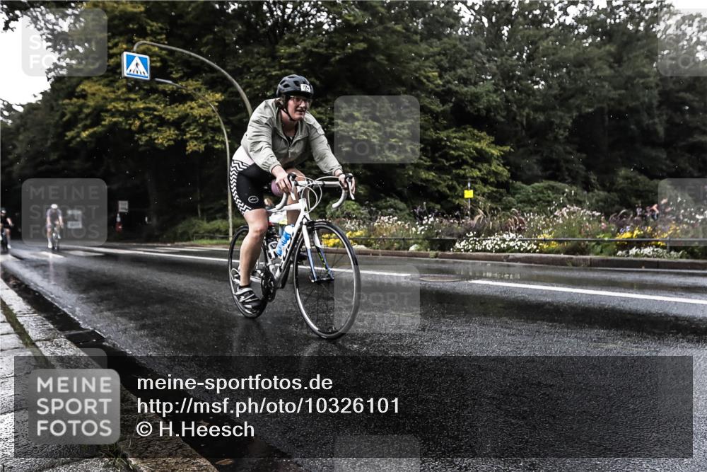 13.09.2026 - Stadtparktriathlon H.Heesch http://msf.ph/oto/10326101 13.09.2026 11:40:14 Radfahren 736, 774, 807, 863, 884 meine-sportfotos.de