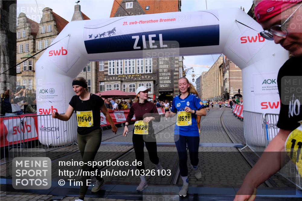 13.09.2026 - 21. swb-Marathon Bremen Tim E. http://msf.ph/oto/10326103 13.09.2026 11:01:16 Ziel 10093, 10367, 10368, 10428, 10639, 10753, 10857, 10964, 10965, 11049, 11055, 11116, 11247, 11359, 11428, 11540, 11728, 11804, 11819, 11850, 12006, 12085, 12116, 12241, 12428 meine-sportfotos.de