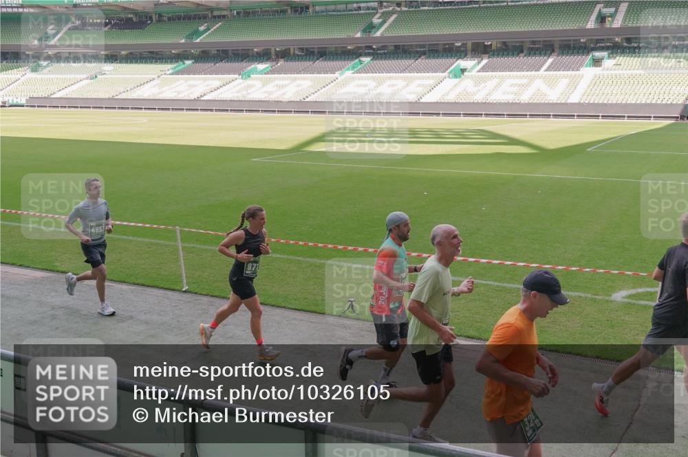 13.09.2026 - 21. swb-Marathon Bremen Michael Burmester http://msf.ph/oto/10326105 13.09.2026 12:55:33 Laufen im Stadion 161, 189, 201, 205, 307, 385, 388, 411, 461, 465, 481, 495, 655, 666, 854, 913, 926, 1053, 1058, 1197, 1390, 1537, 1599, 1631, 1645, 1658, 1750, 2122, 2125, 2234, 2251, 2260, 2319, 2383, 2390, 2474, 2535, 2604, 2733, 2801, 2824, 2870, 2922, 2948, 2962, 3012, 3054, 3057, 3119, 3134, 3175, 3192, 3202, 3206, 3241, 3246, 3290, 3346, 3348, 3356, 3357, 3411, 3508, 3706, 3716, 3836, 4135, 4137, 4171, 4413, 4479, 4733, 5277, 5430, 5530, 5695, 5867, 6106 meine-sportfotos.de