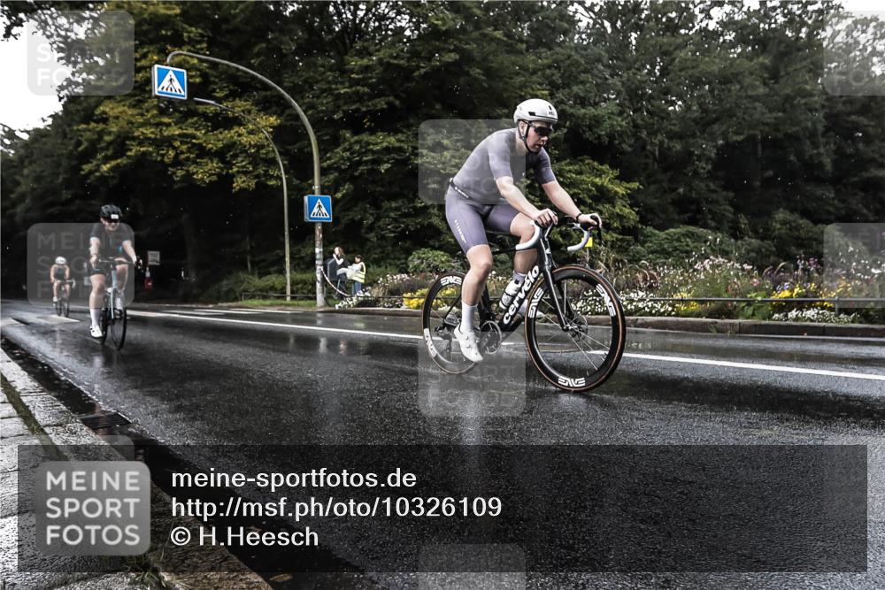 13.09.2026 - Stadtparktriathlon H.Heesch http://msf.ph/oto/10326109 13.09.2026 11:40:16 Radfahren 736, 774, 801, 807, 863, 884 meine-sportfotos.de