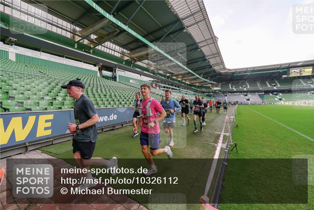 13.09.2026 - 21. swb-Marathon Bremen Michael Burmester http://msf.ph/oto/10326112 13.09.2026 13:30:01 Laufen im Stadion 171, 220, 297, 405, 422, 476, 639, 685, 729, 754, 767, 806, 986, 1079, 1217, 1242, 1270, 1384, 1615, 1633, 1634, 1777, 1810, 1811, 1886, 1983, 2216, 2238, 2242, 2249, 2263, 2326, 2365, 2436, 2449, 2546, 2593, 2615, 2637, 2719, 2738, 2740, 2830, 2862, 2868, 2869, 2871, 2918, 2924, 2991, 2994, 3020, 3053, 3101, 3129, 3227, 3238, 3274, 3286, 3321, 3361, 3563, 3594, 3595, 3605, 3678, 3755, 3758, 3798, 3876, 3898, 3929, 3953, 3965, 3971, 3987, 4011, 4056 meine-sportfotos.de